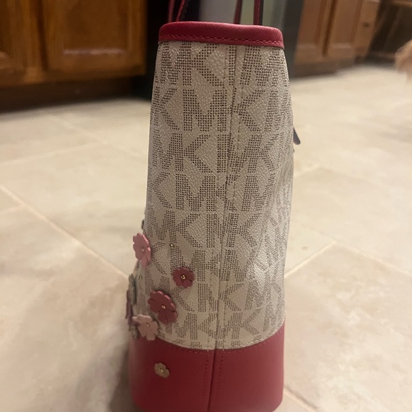 Pink Flower Vintage Michael Kors Purse - Picture 6 of 15